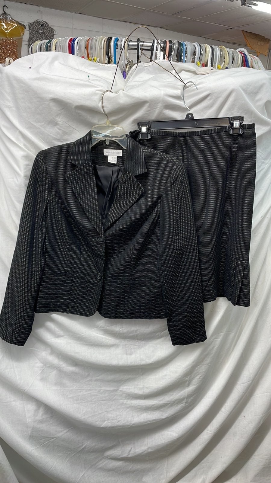 Worthington 2 piece skirt suit ruffled ladies sz 6