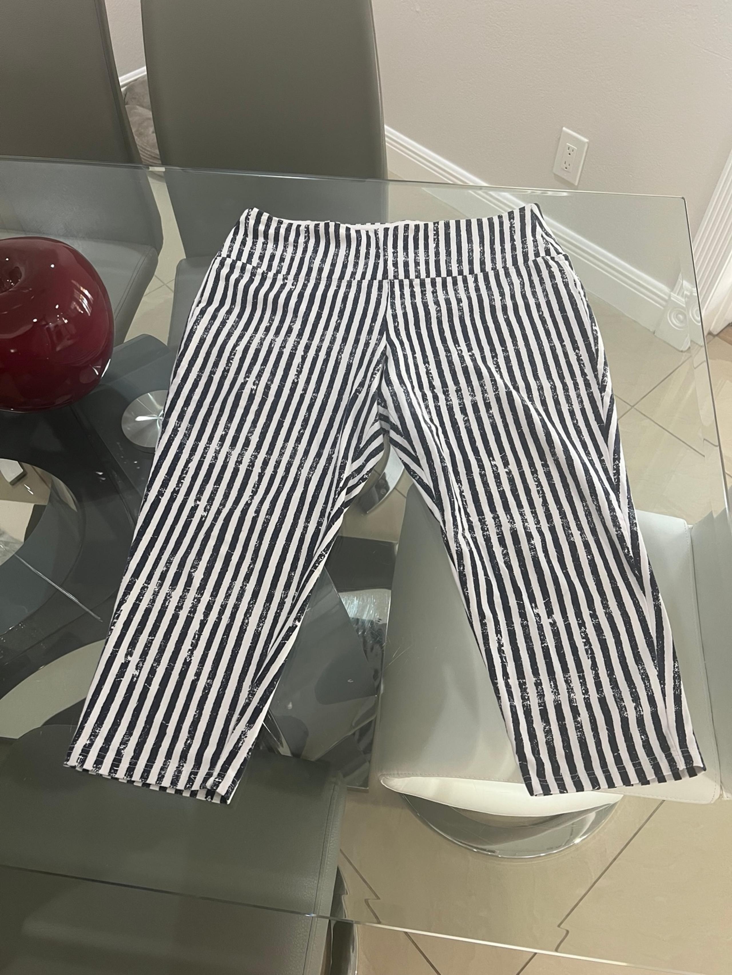 Suave Tummy Control Capri Leggings Size XL