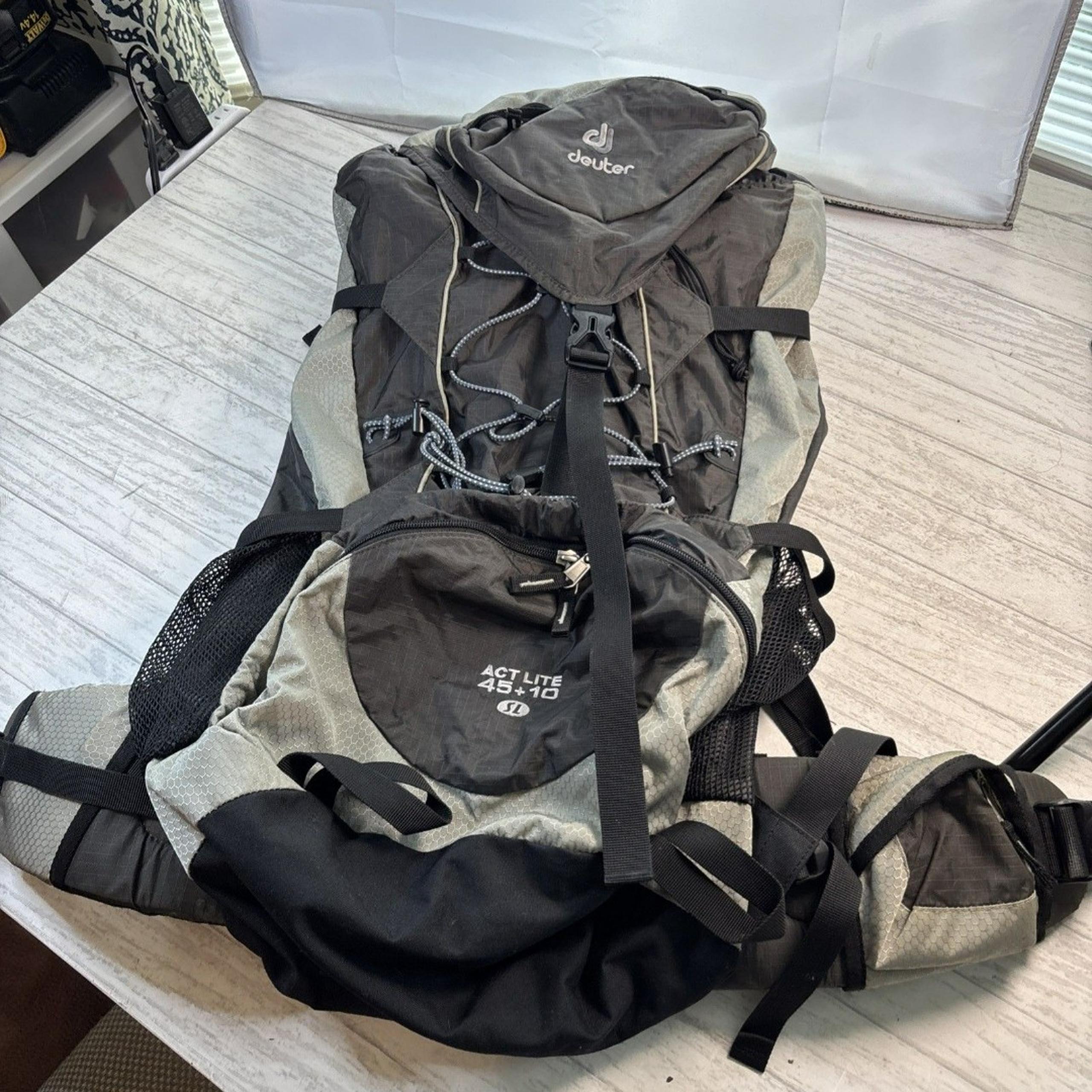 Deuter Act Lite 45+10 SL Hiking Backpack Pack Brown Trekking Aircontact