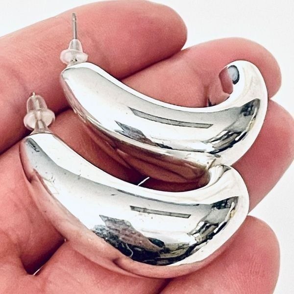 NWT Airess Gorgeous sterling silver .925 electroform Puffed Half Hoop earrings