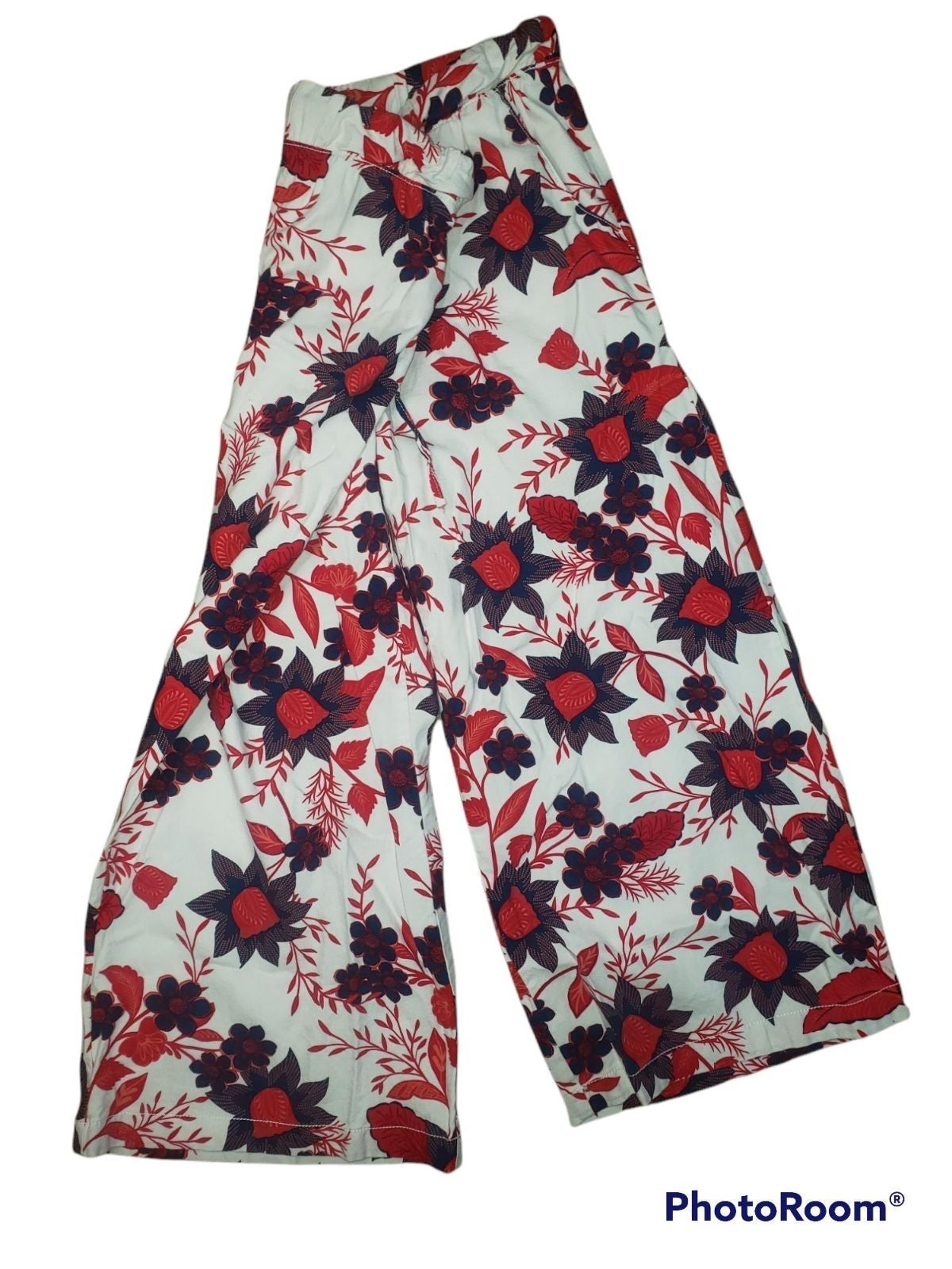 St John's Bay Pants Womens M Baggy Floral Adjustable Waist Relaxed Cropped