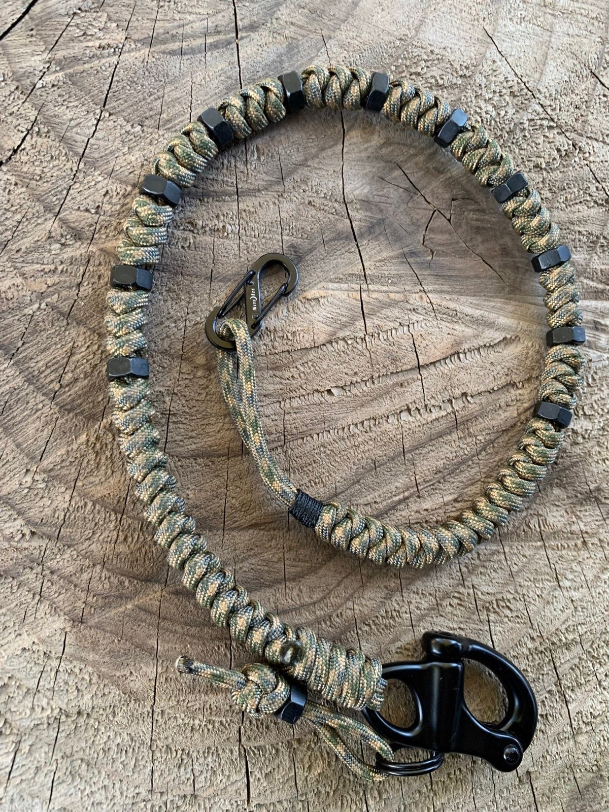 Multi Cam 12 Hex Wallet Chain