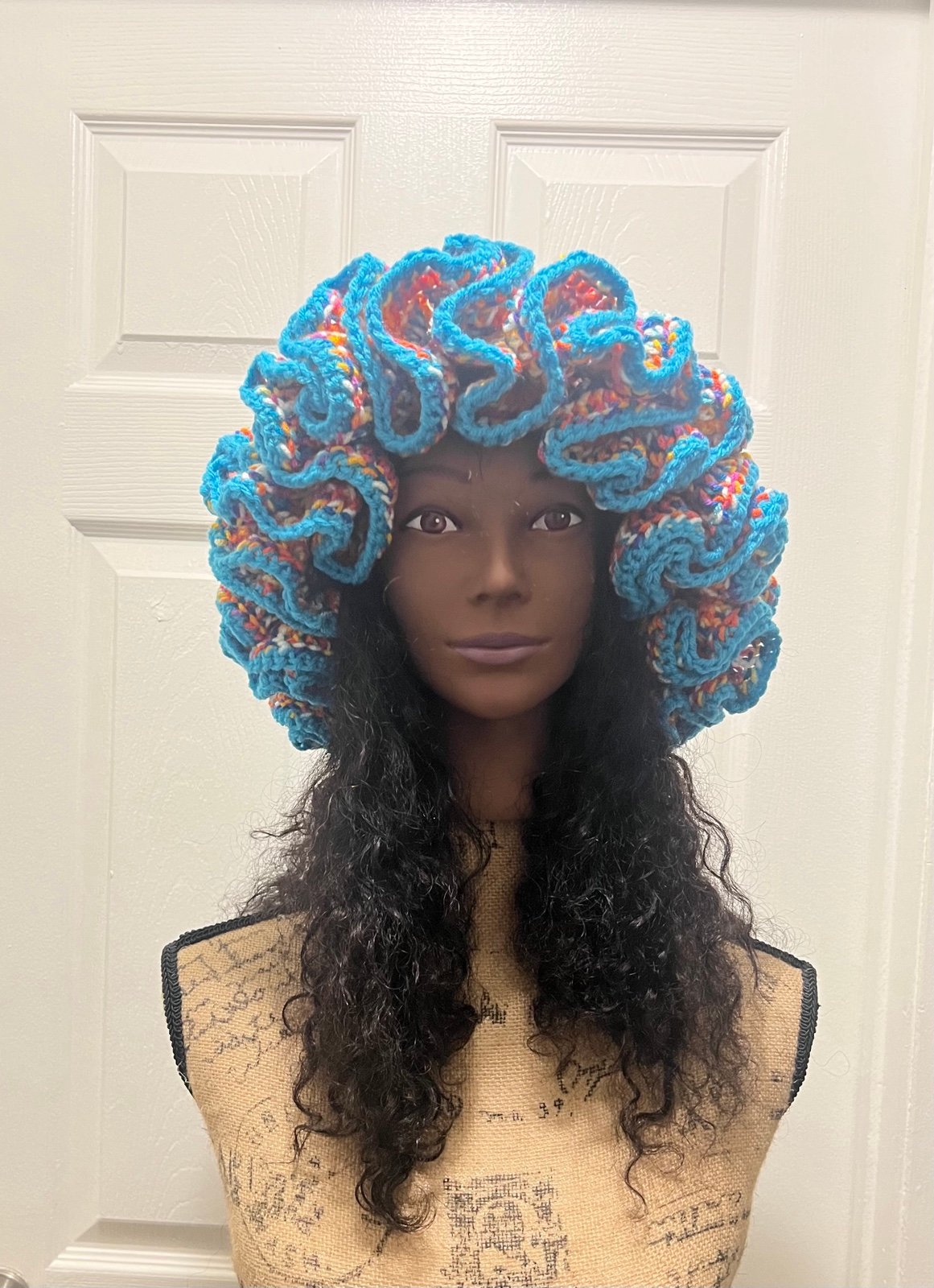 WOMENS RUFFLED HAT