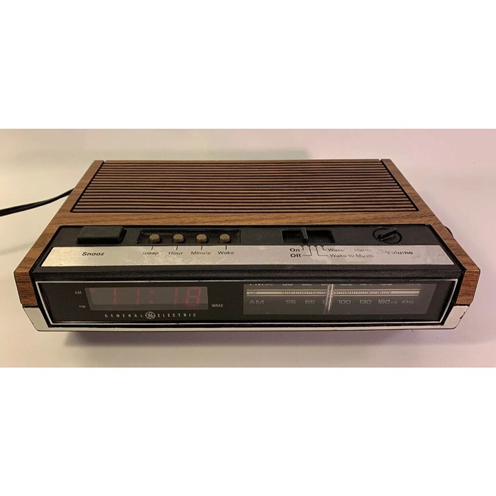 General Electric Alarm Clock Radio Model 7-4630B Tested And Works!