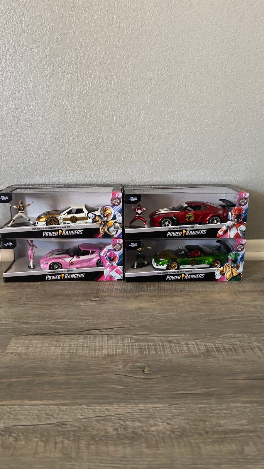 Power Ranger Die Cast With Cars Collectables