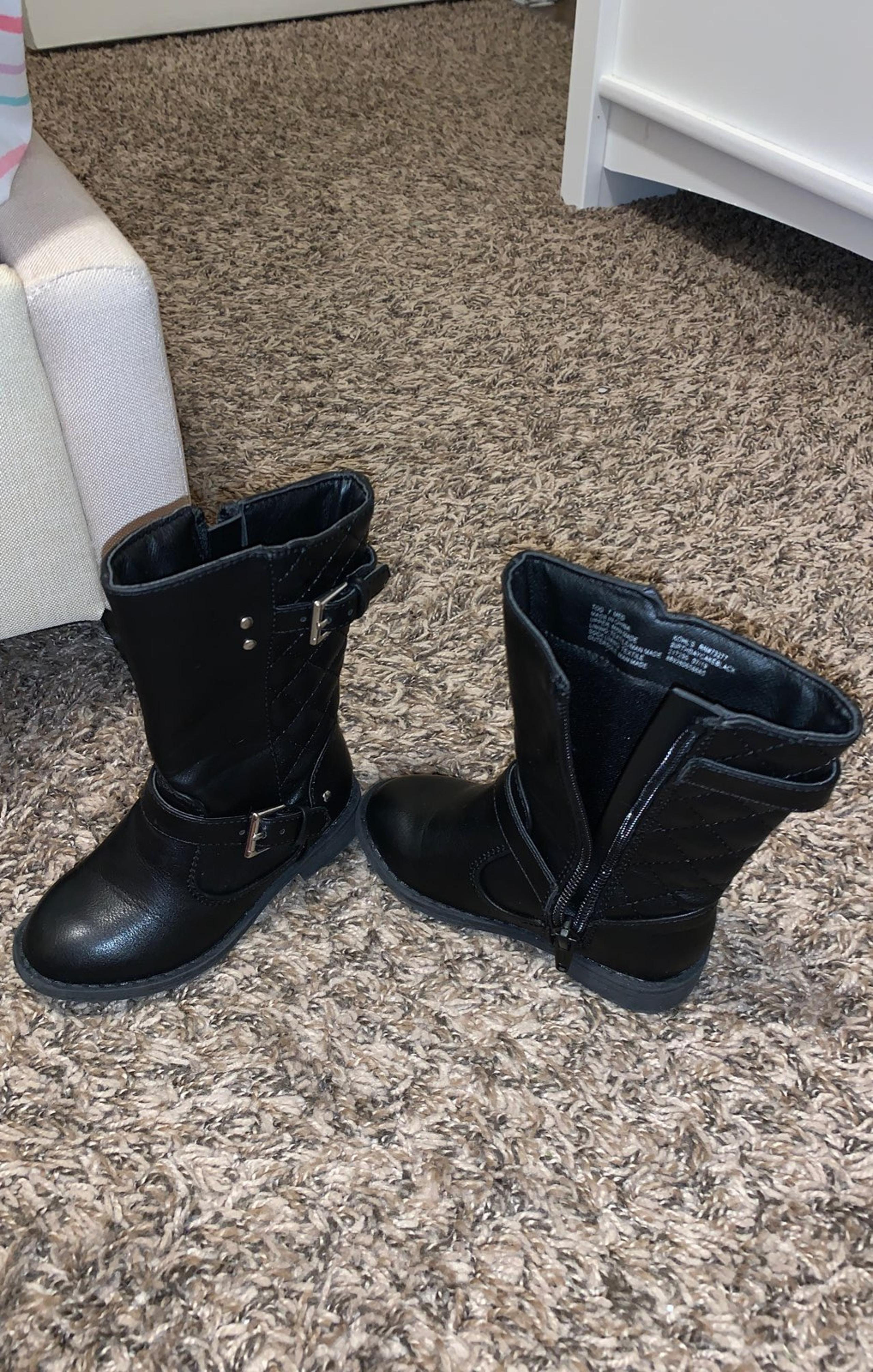 boots size 7