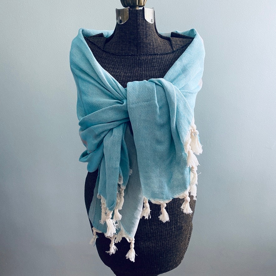 Santo Maris blue luxury wrap