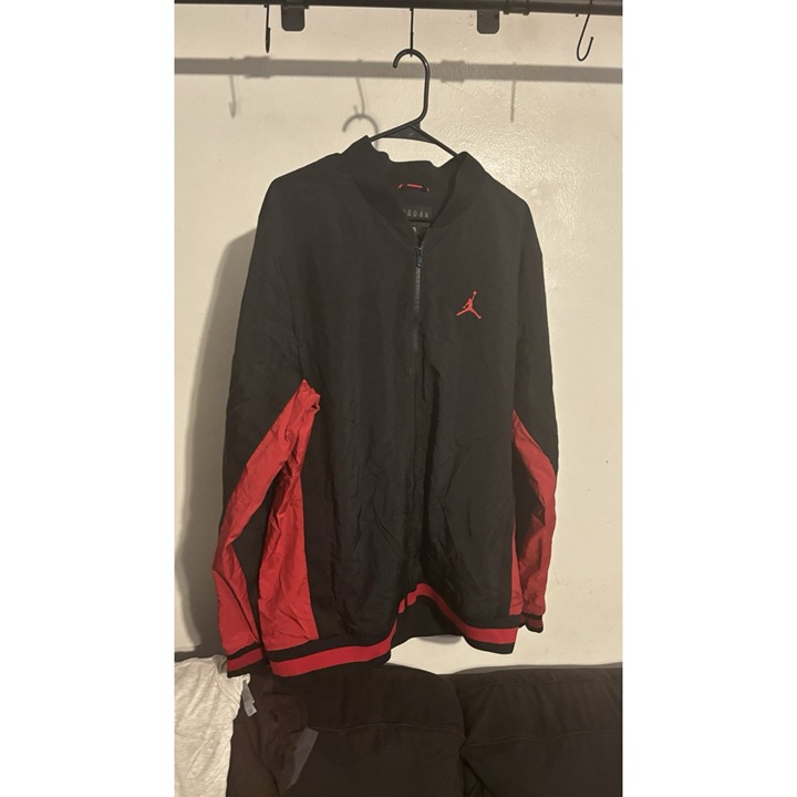 Air Jordan Parka Large Nylon Polyester Lining Red Black Zip Closure
