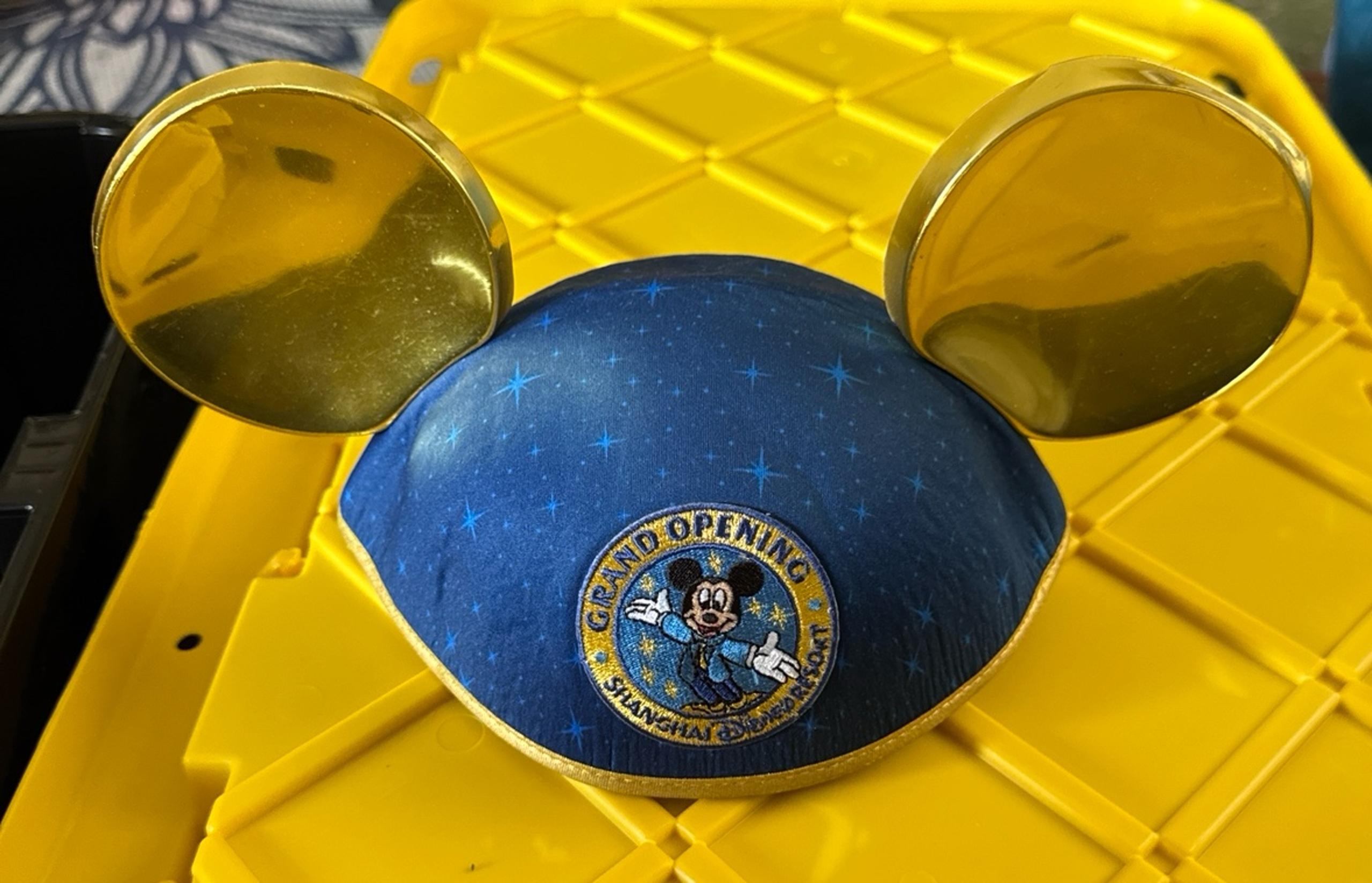 NWT Grand Opening Shanghai Disneyland Gold Blue Felt Mickey Mouse Ears Hat