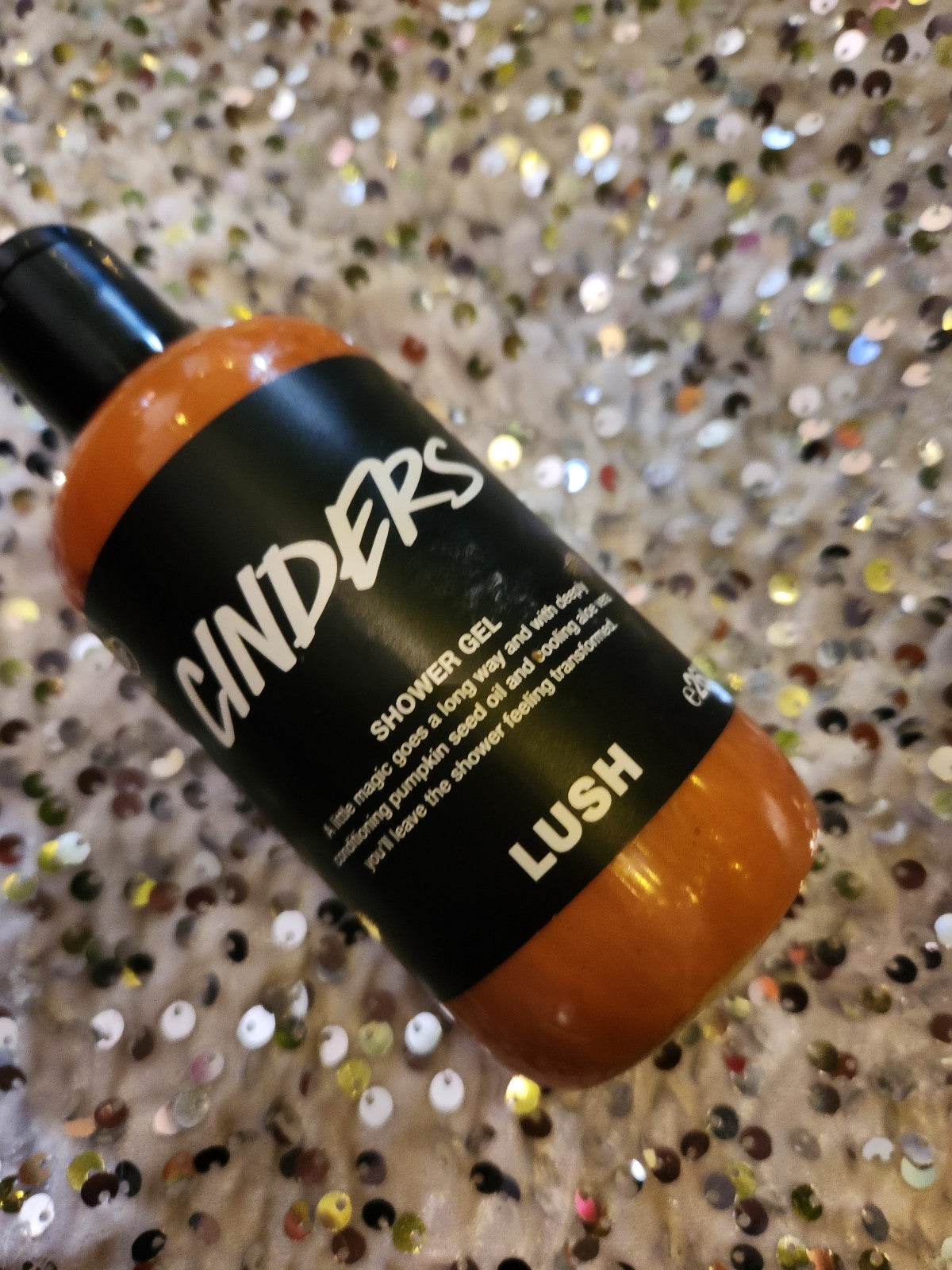 Lush Cinders Shower Gel