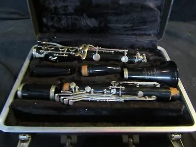 Bundy Selmer Clarinet w/Hard Case