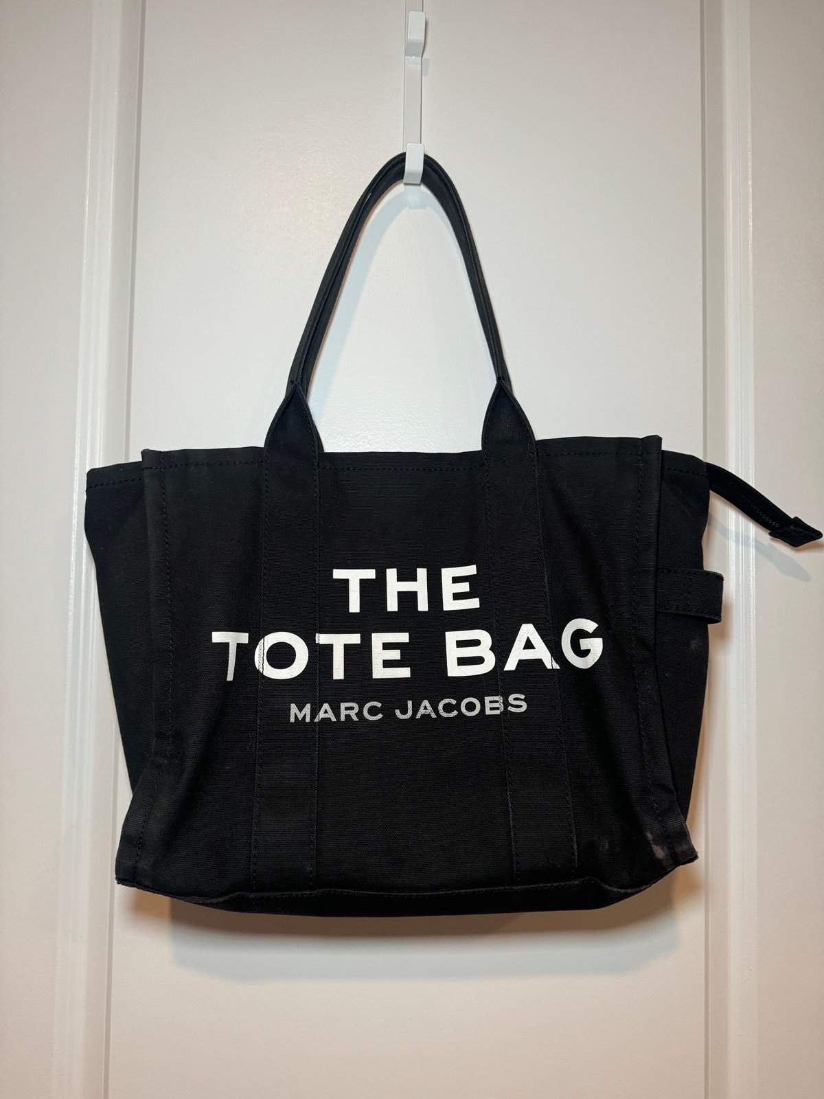 MARC JACOBS the tote bag large