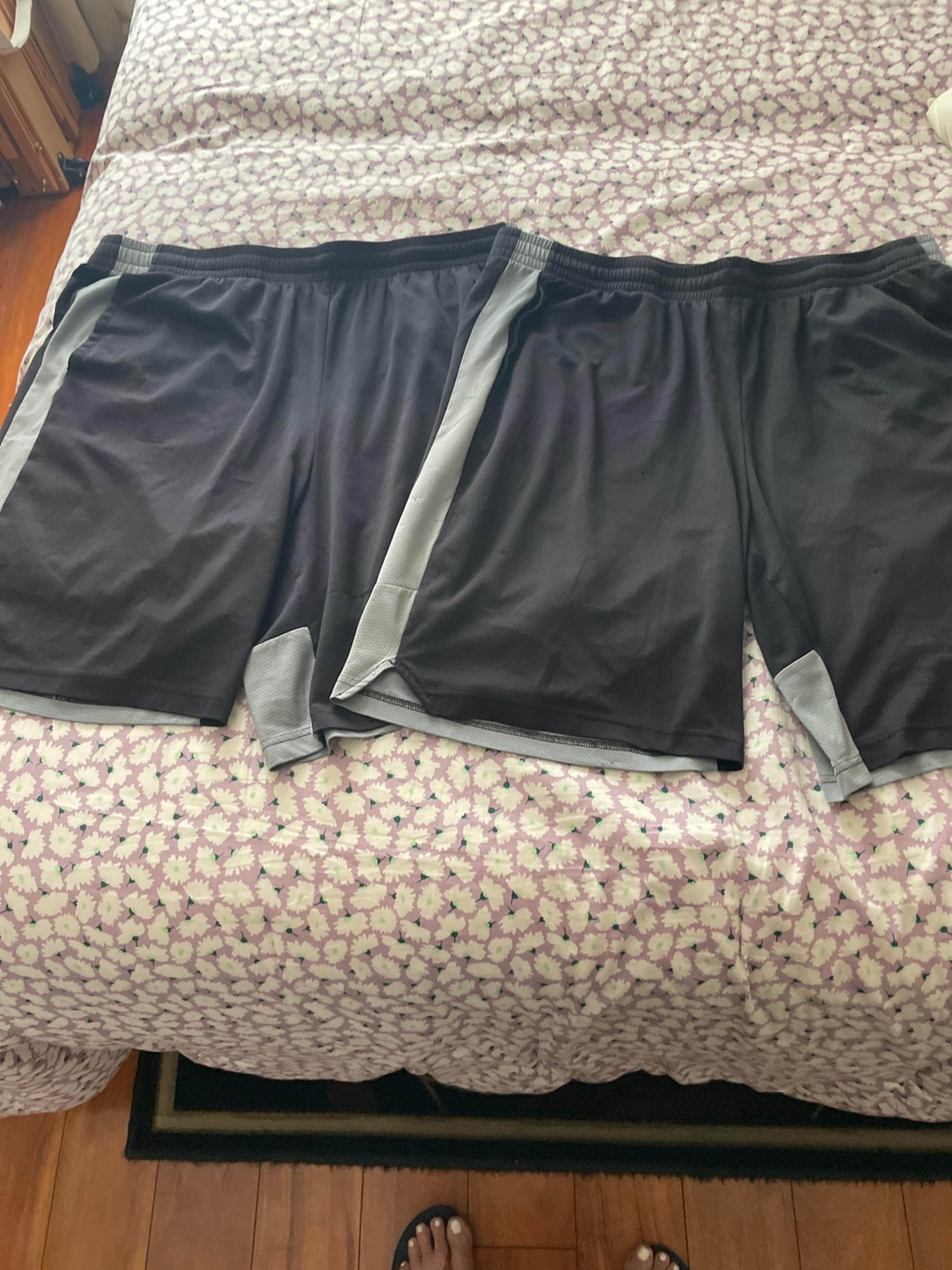 Tek Gear Men’s Basketball Shorts Size XXL(2pair)