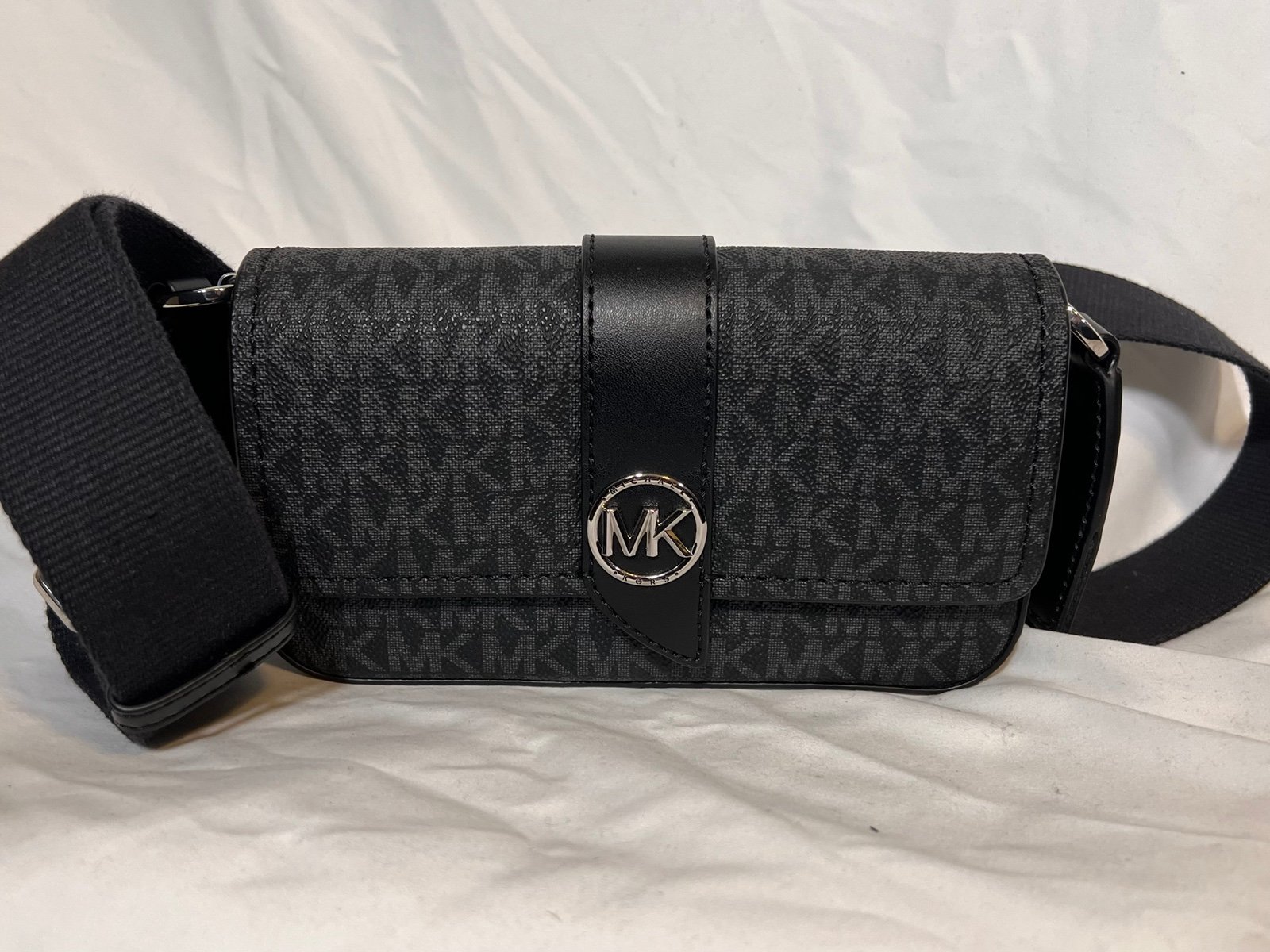 Michael Kors greenwich shoulder bags