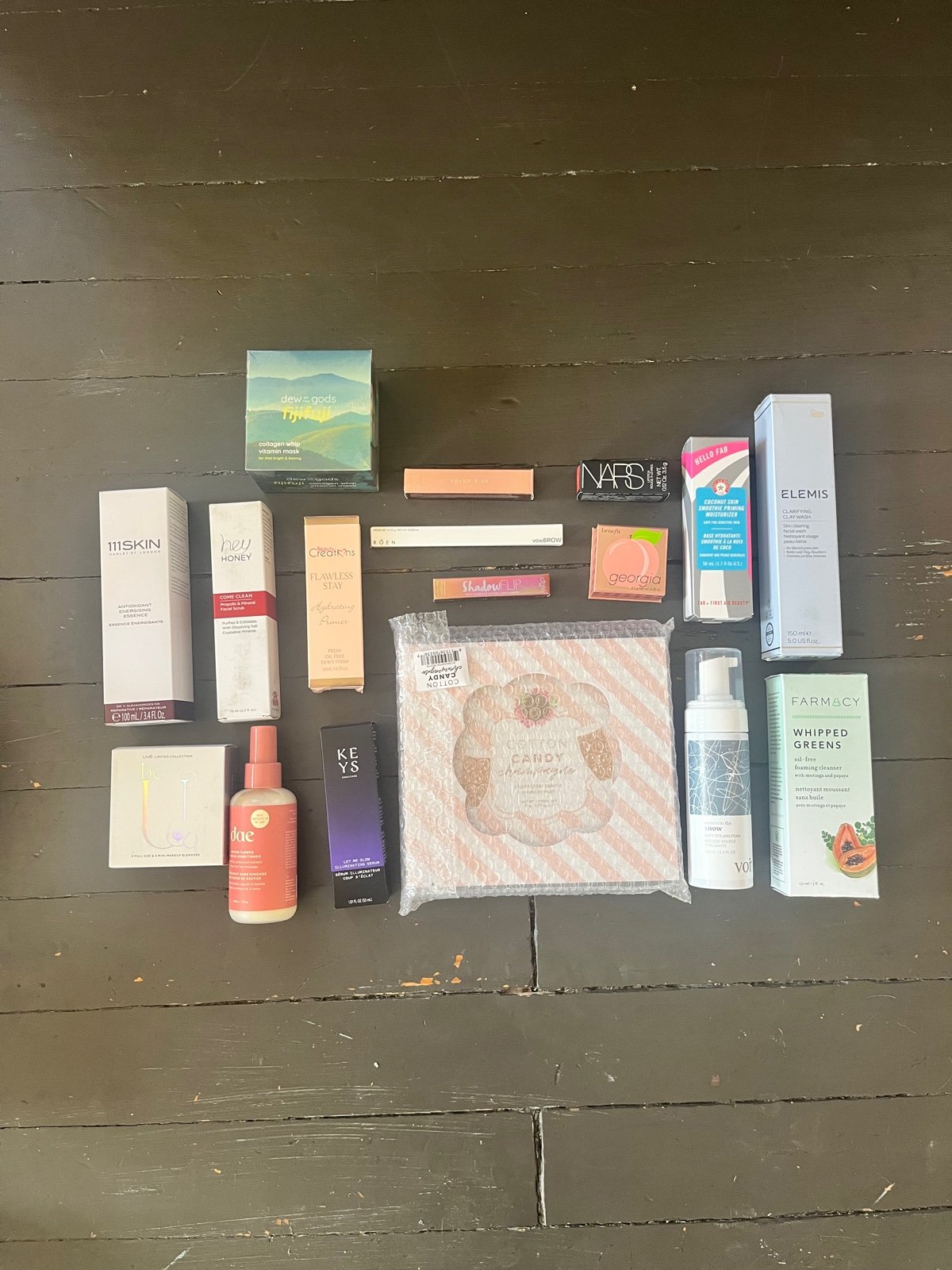 Large *NIB* premium skincare and makeup items!!