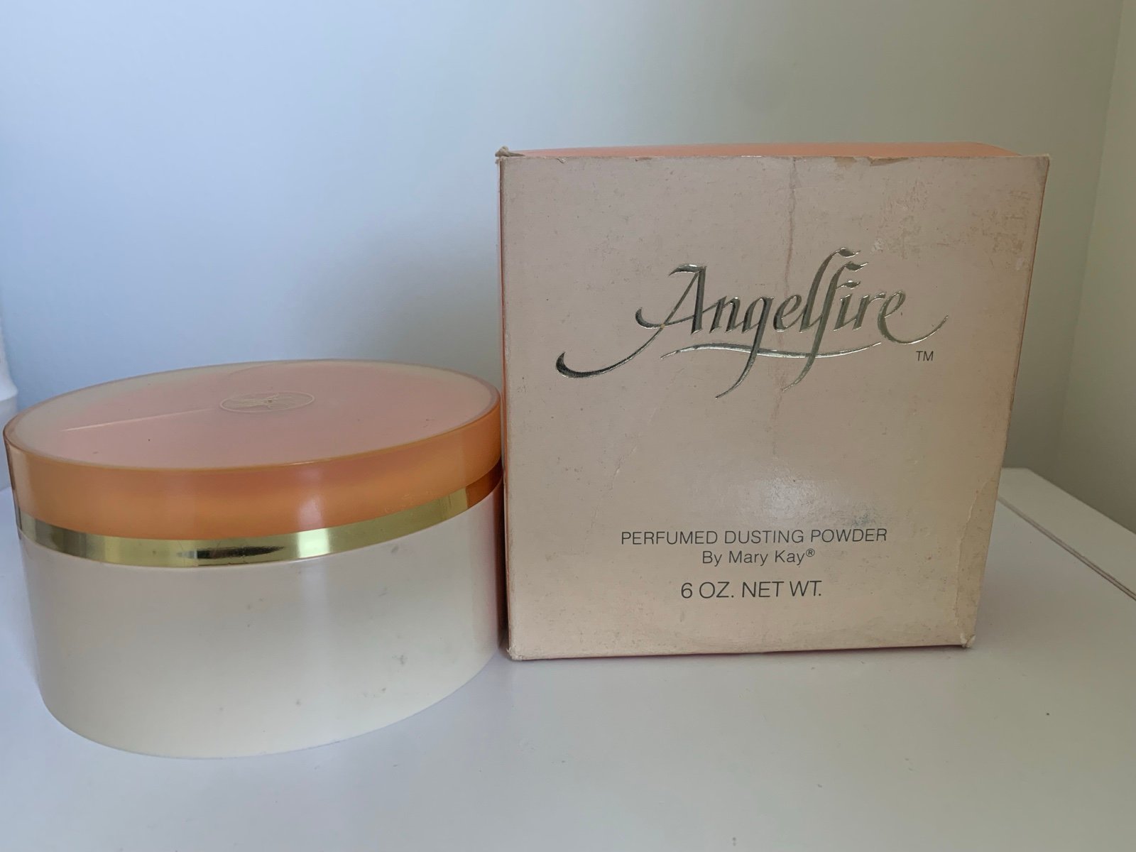 Mary kay angelfire dusting powder 6 Oz talc