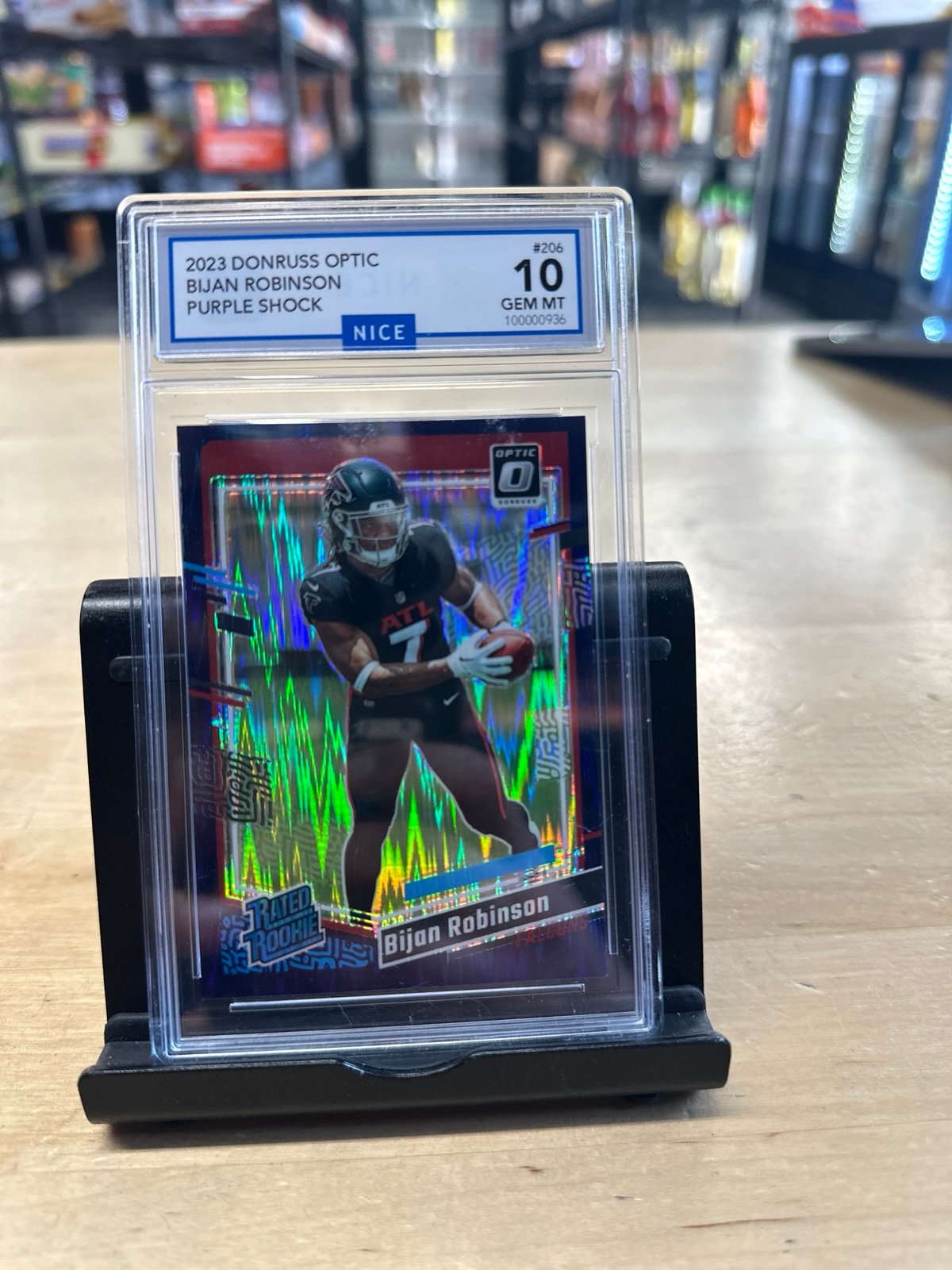 Bijan Robinson 2023 Donruss Optic purple shock