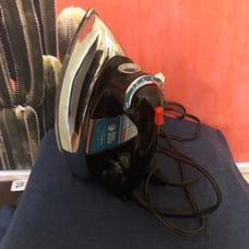 Vintage Classic Black and Decker Steam or Dry Iron