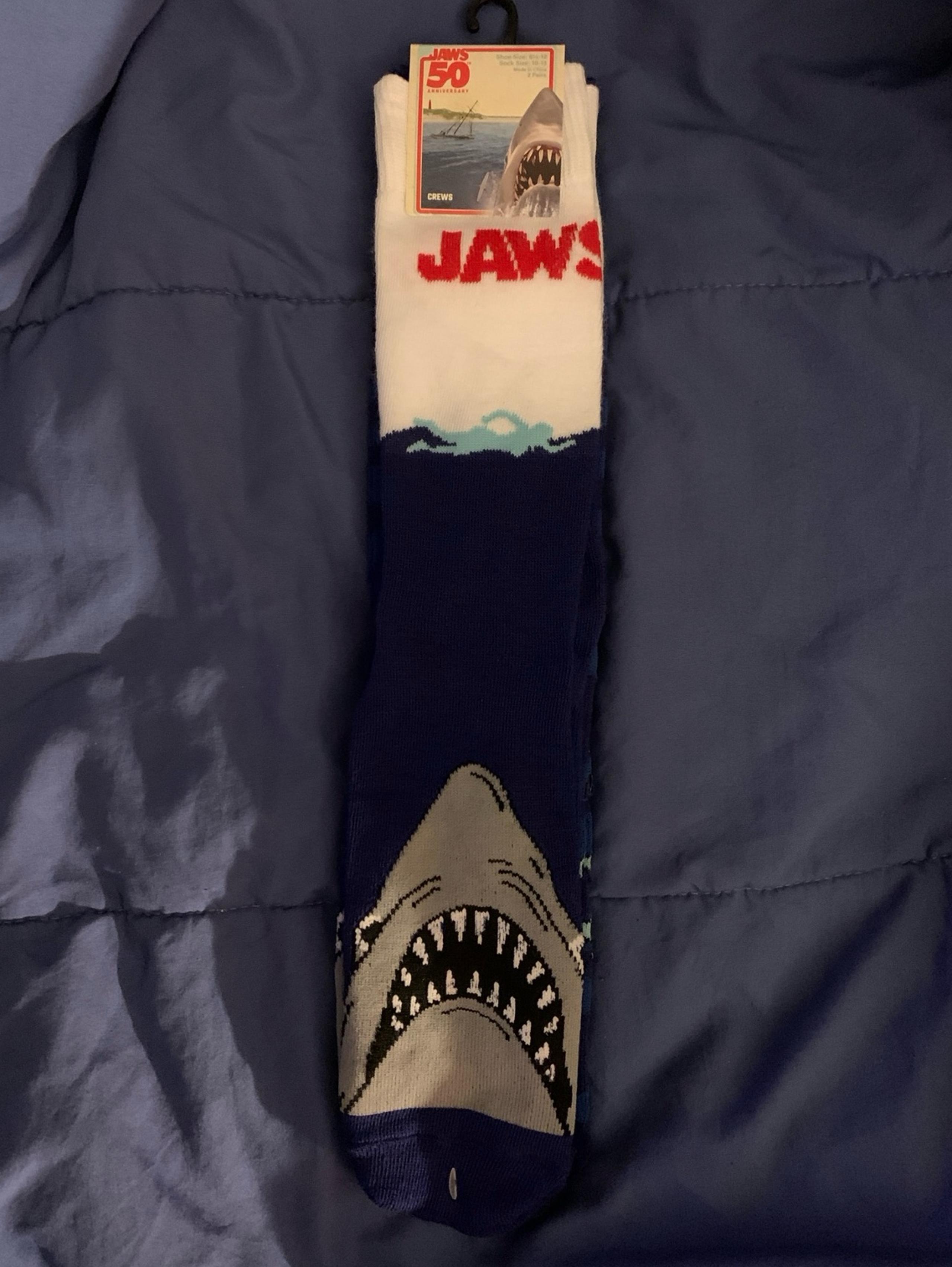 Jaws : 50th Anniversary Men’s Crew Socks - Fits Shoe Size 6 1/2 - 12 - Blue, Red