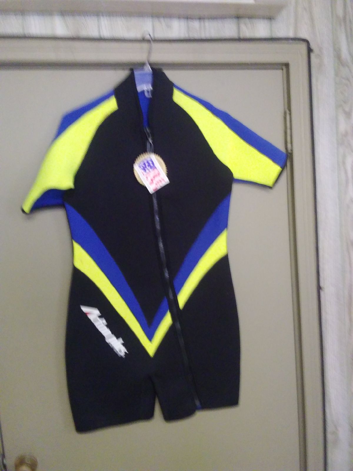 Shorty wet suit