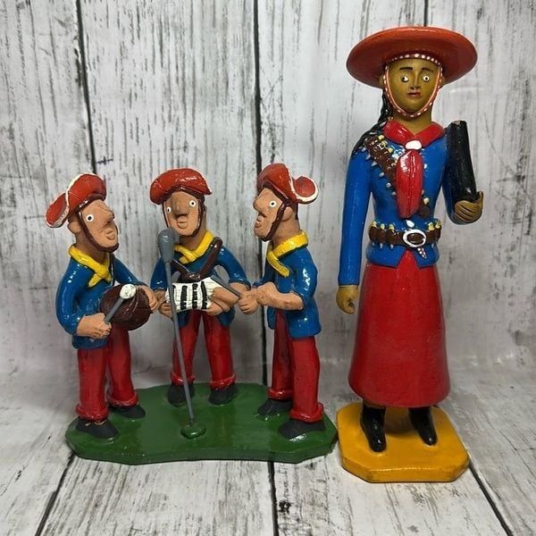 Brazil Folk Art Terra Cotta Figurines Band Soldier Red Blue Clovis Valderi