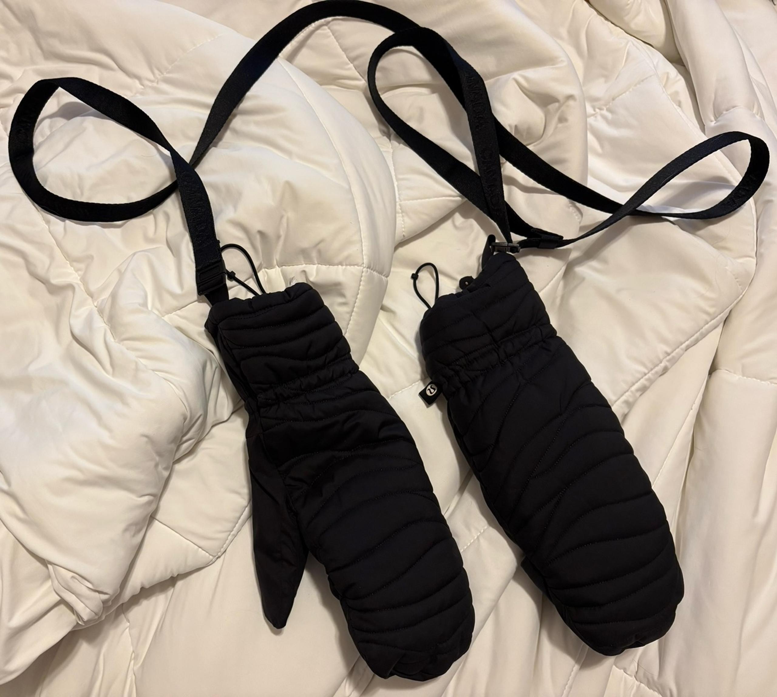 Canada Exclusive Lululemon Olympic Mittens - Men’s L/XL - Black