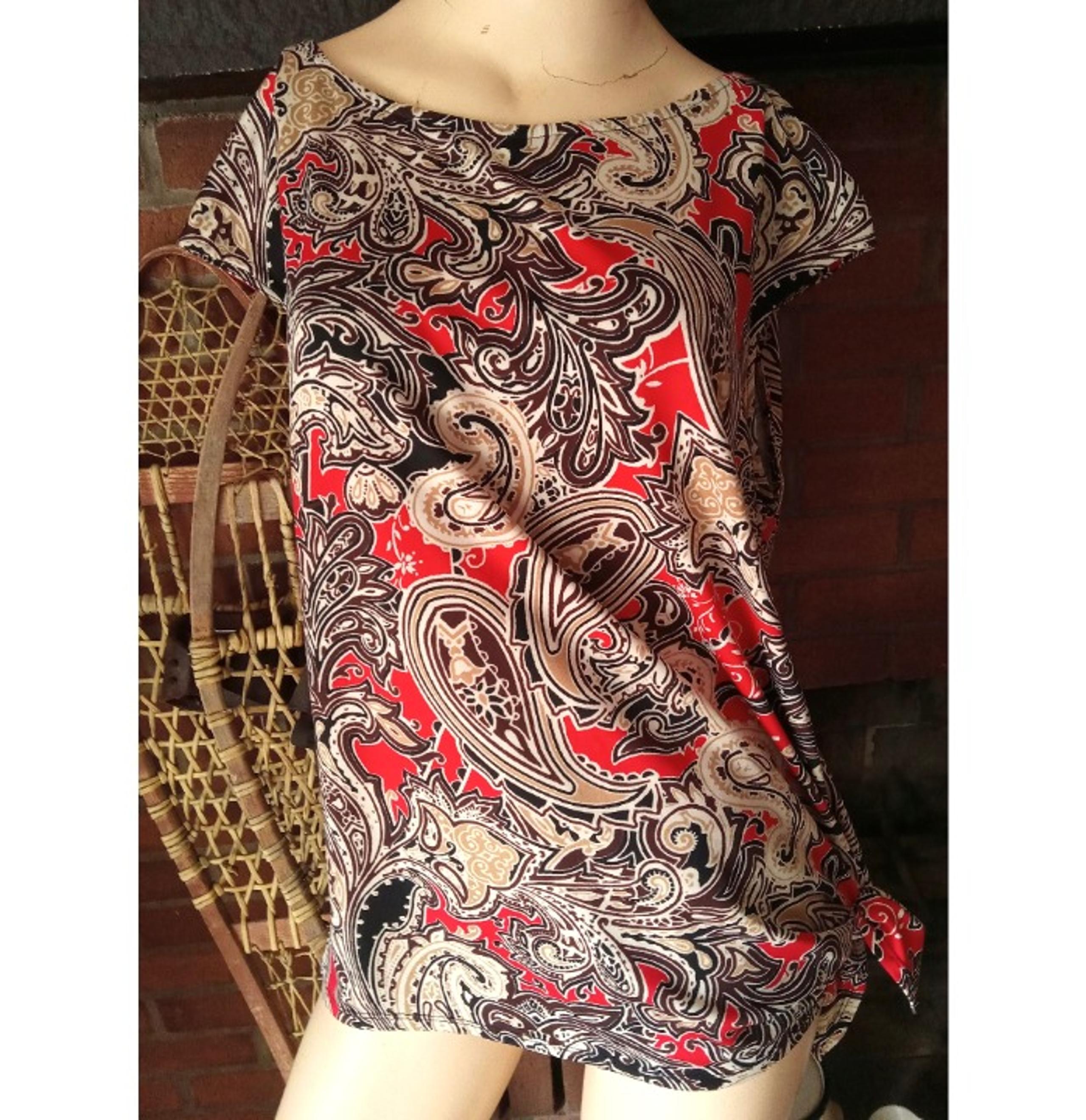 Dress Barn Women's XL Sleeveless Top Asymmetrical Hem May be tied Stretchy