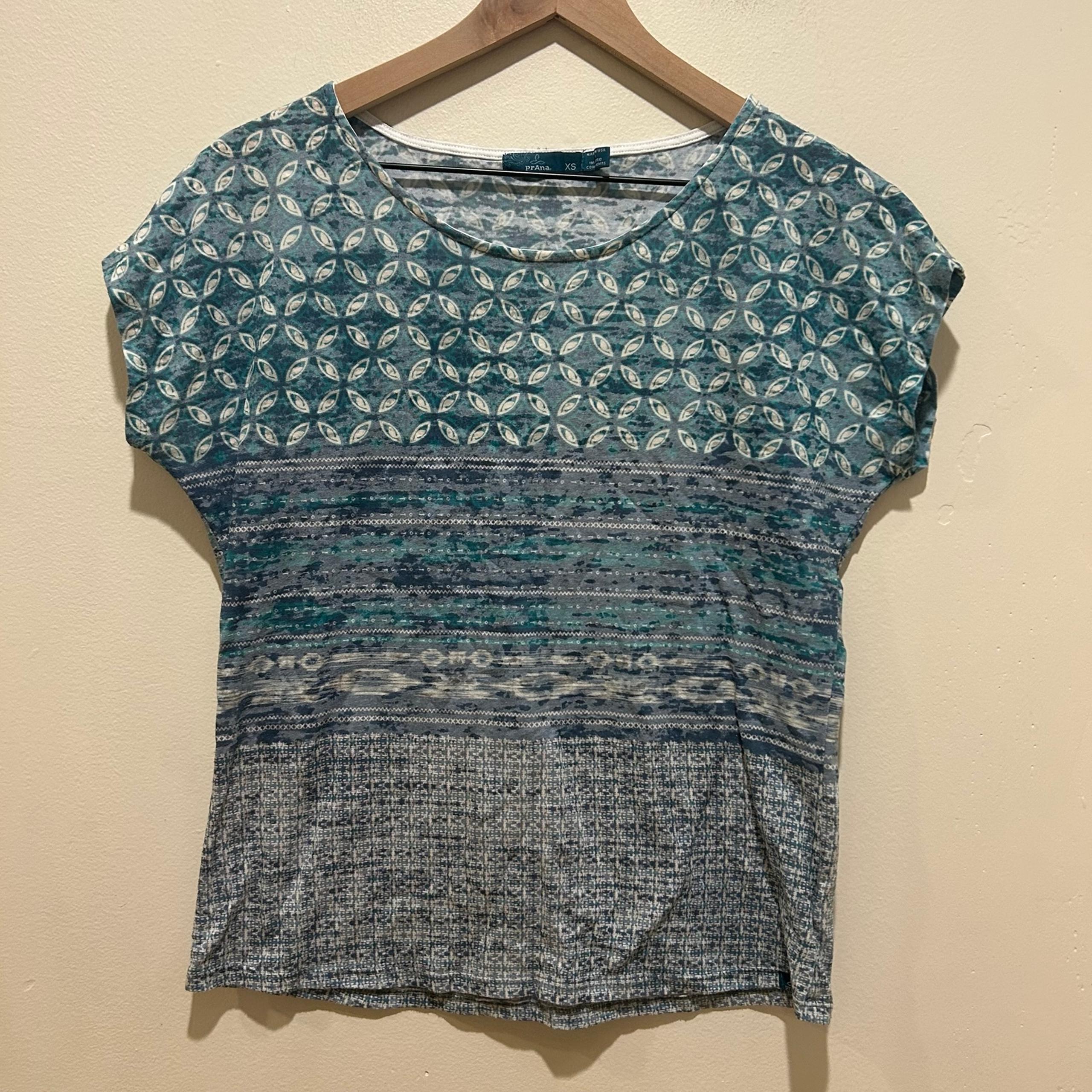 Prana Ultra Lightweight Short Sleeve Blue, Green, Aqua T-Shirt Top - Size XS