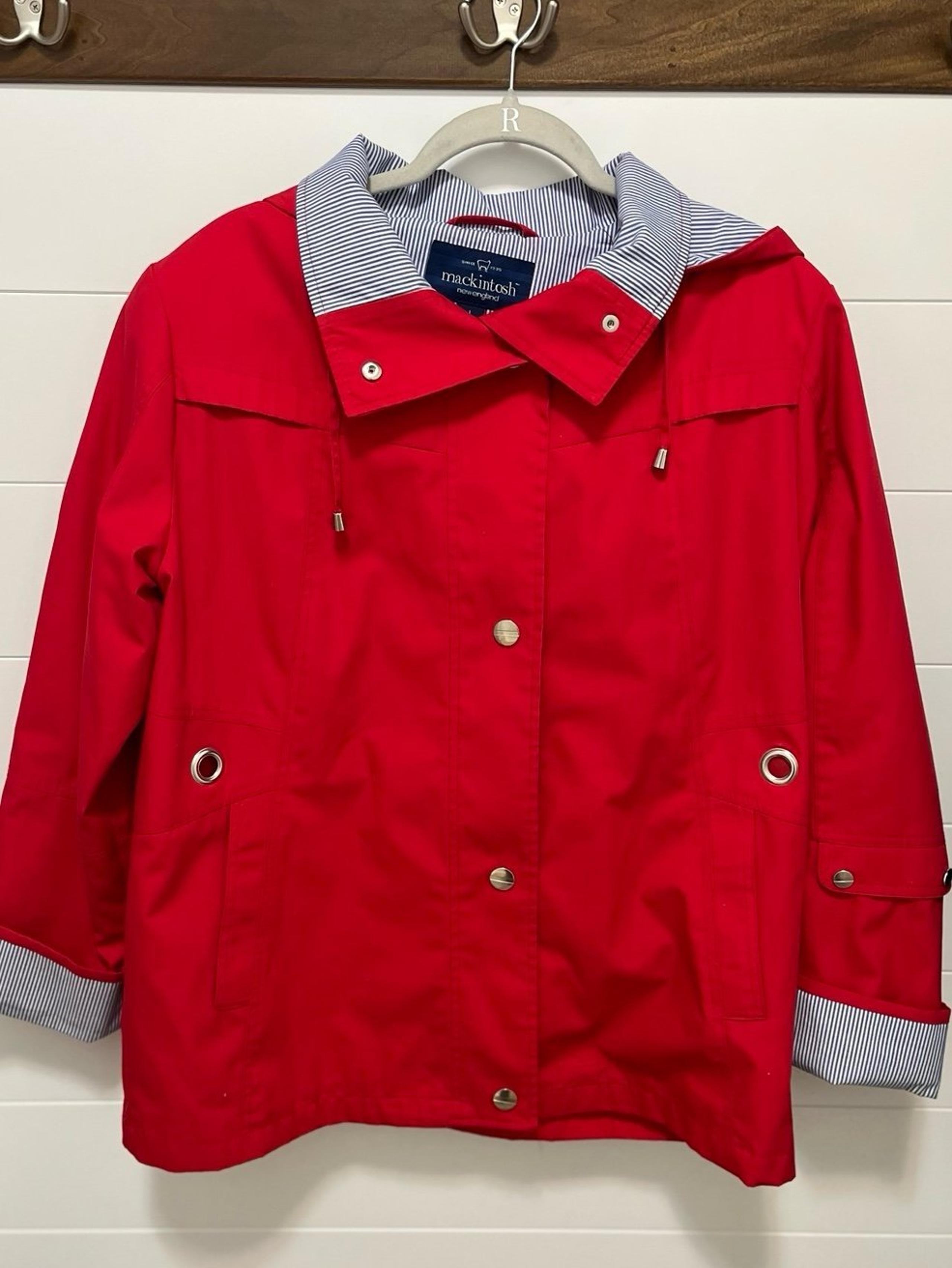 Women's Mackintosh of New England Red
Blue Lined Raincoat Jacket Hood Large VTG