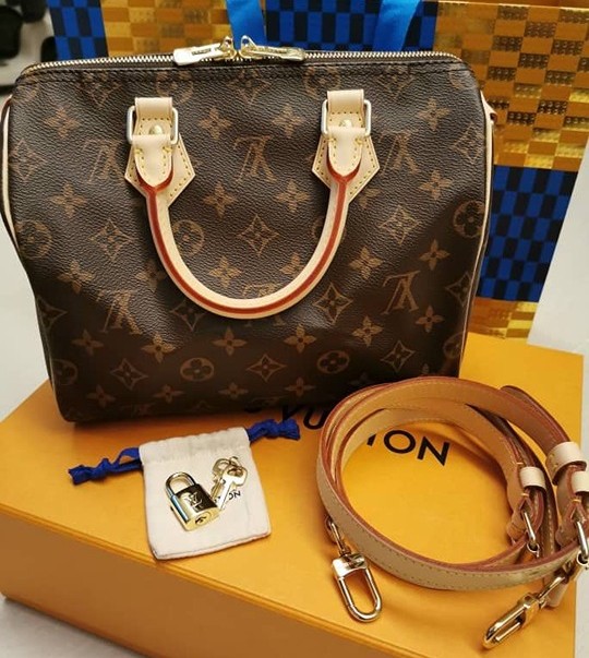 Shoulder Bag - L V