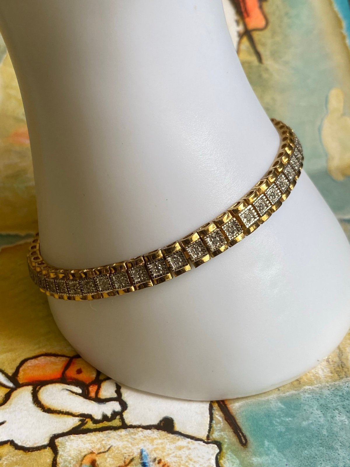 Beautiful Goldtone Over Sterling Diamond Chips/Illusions Throughout Bracelet!!
