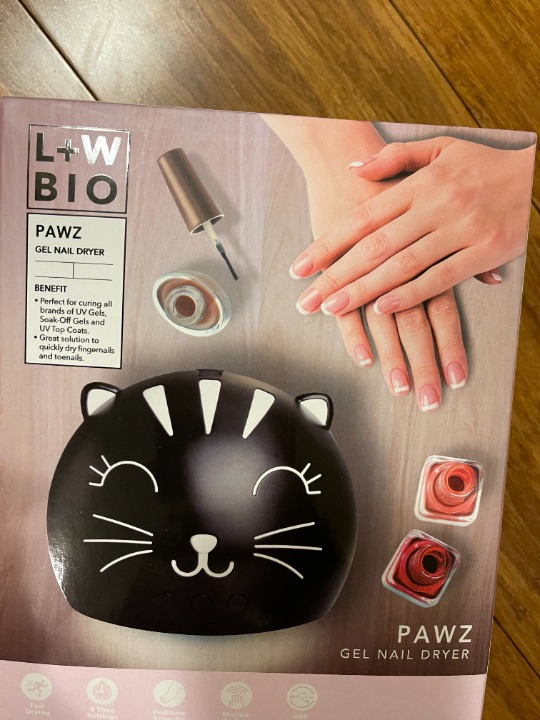 L+W BIO PAWZ Gel Nail Dryer new in box Black Cat