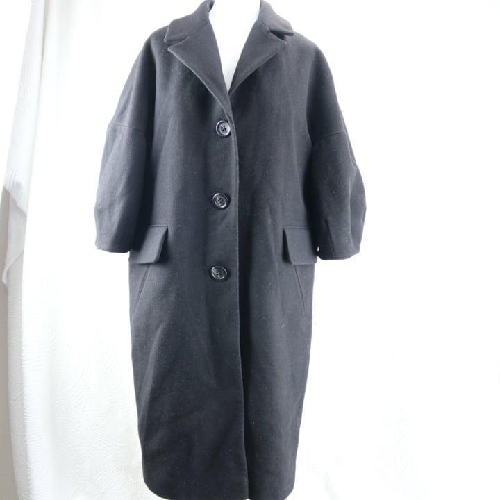 BCBG Max Azria Long Black wool Coat lrg