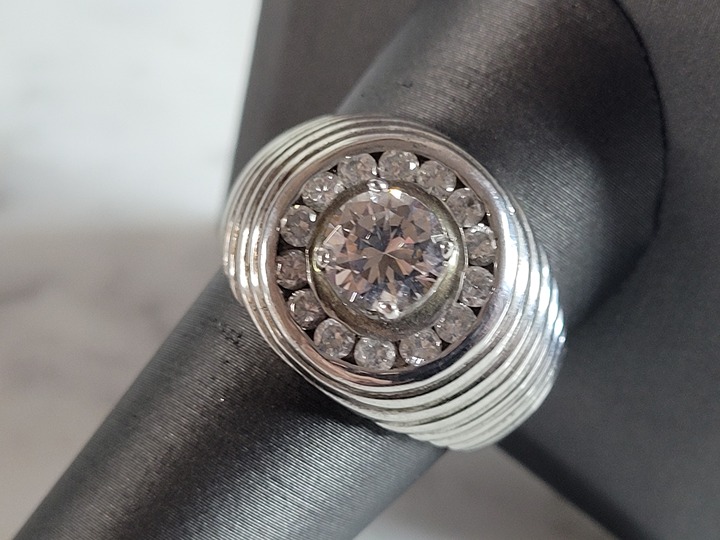 Mens Vintage Estate Sterling Silver CZ Ring 9.1g E2453
