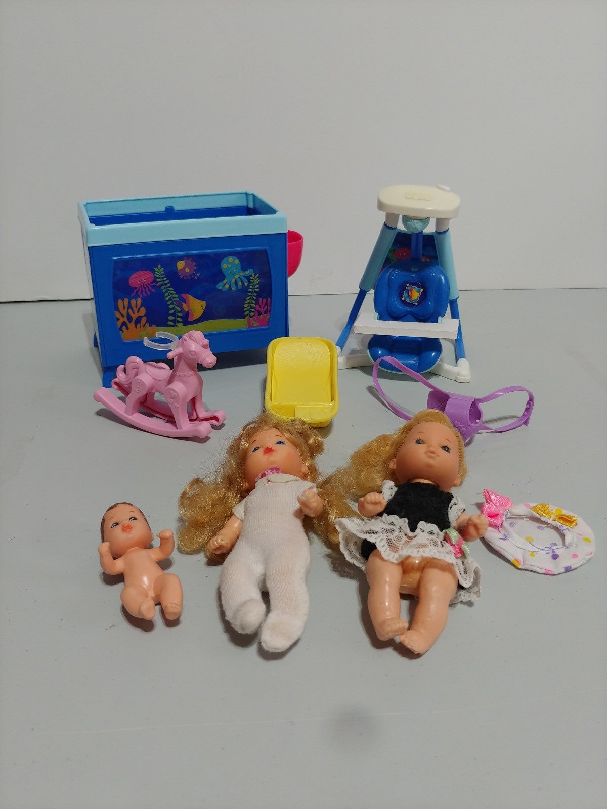 Vintage Barbie babies accessories heart family babies HTF I can be babysitter