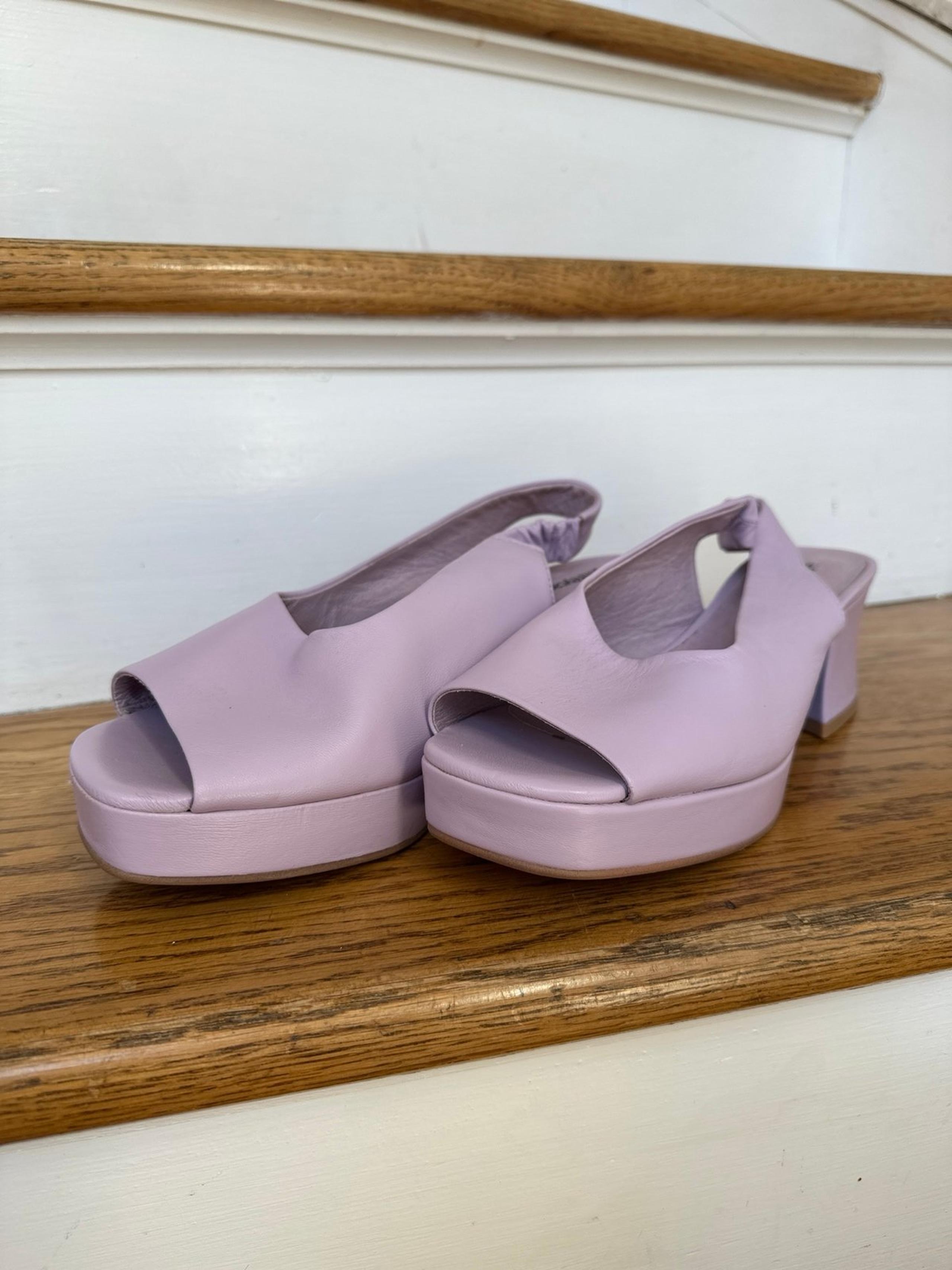 JEFFREY CAMPBELL 
Extendo Platform Slingback Sandal - purple Leather