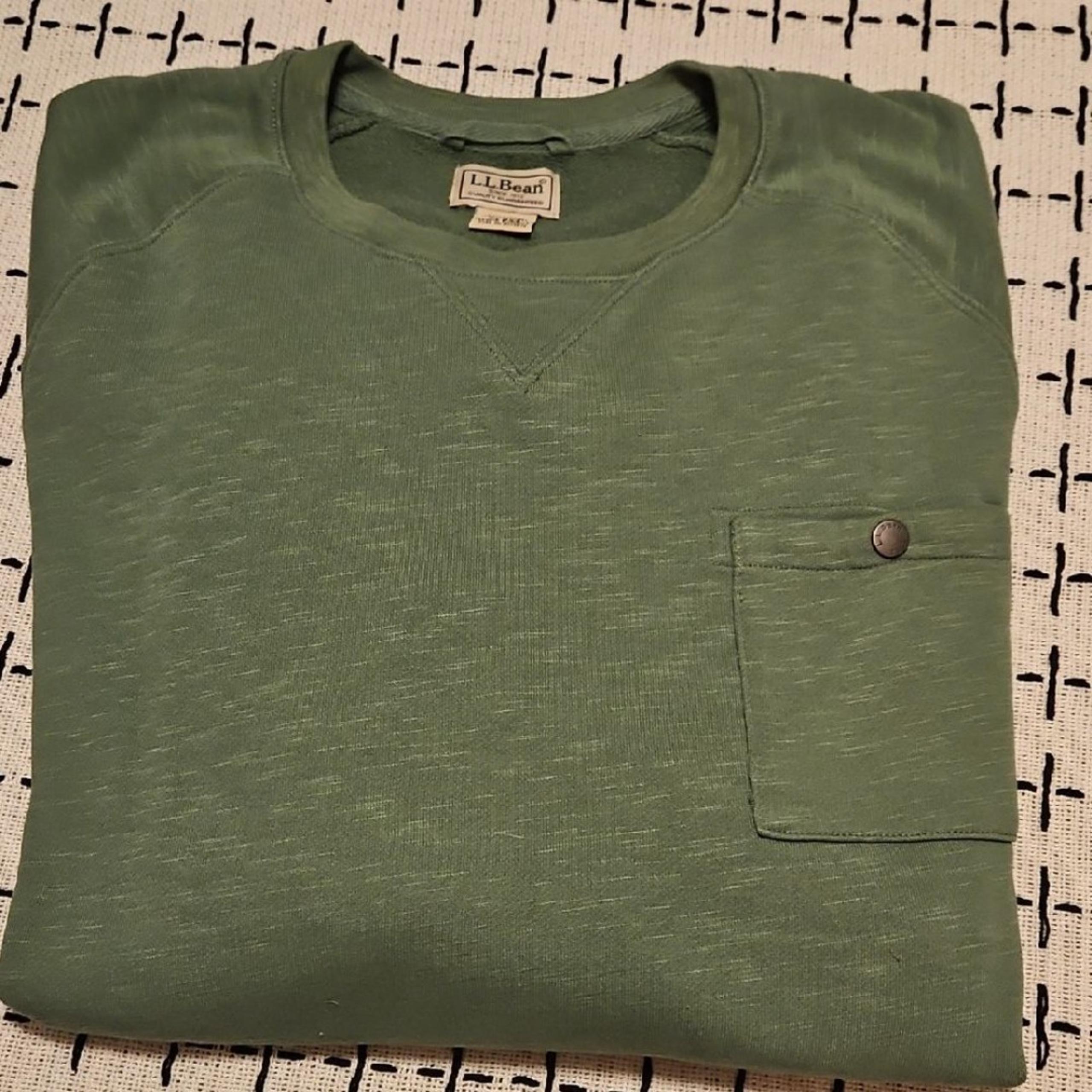 L.L. Bean Men's Sage Crewneck Sweater In XL