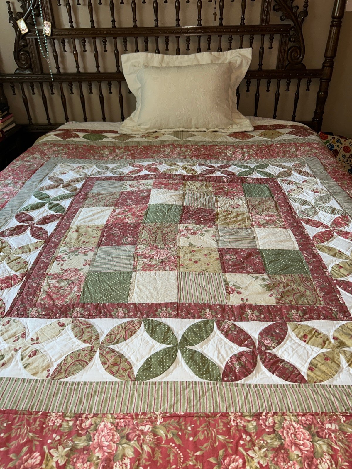 Quilt Squares Starts multicolor 85 X 85”