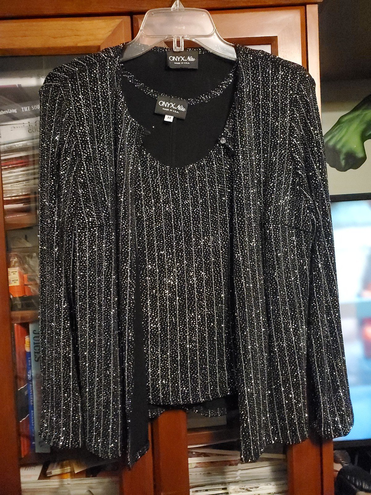 Vintage 2 pc holiday sparkle set!