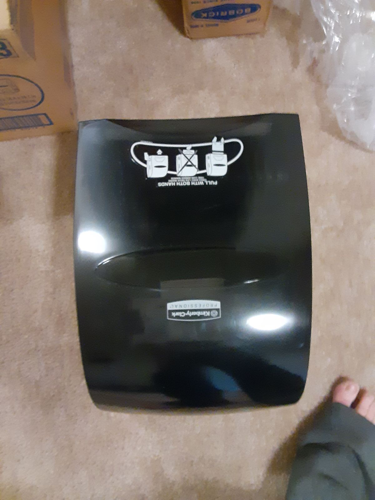 Commercial paper towel roller