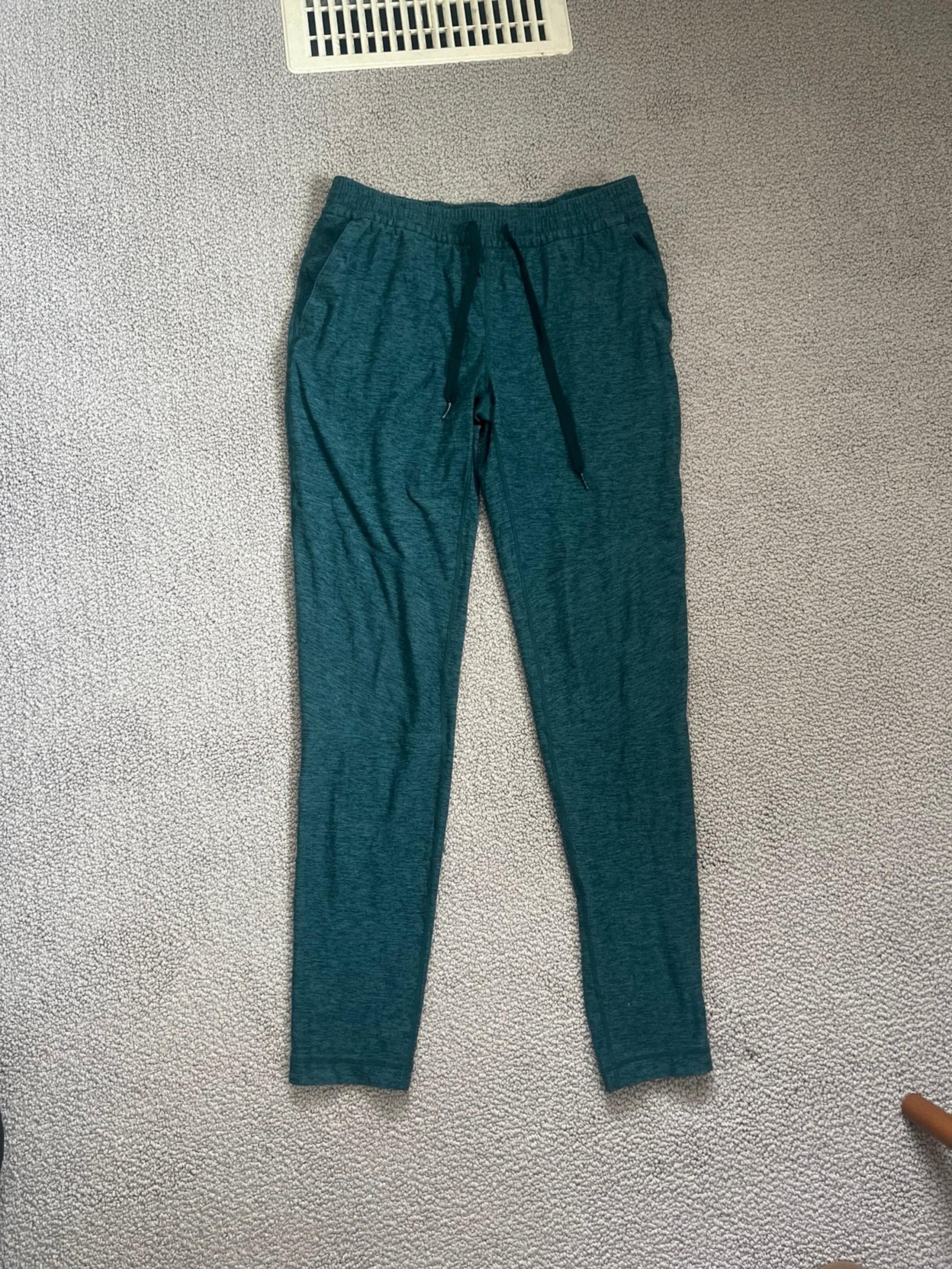 Outdoor Voices Womens Small Cloudknit joggers
