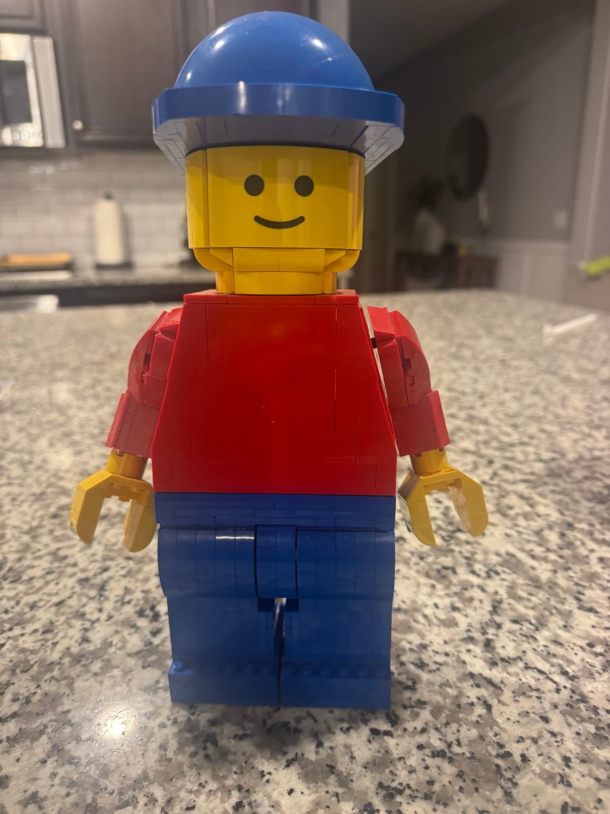 Lego- upscaled minifigure 40649