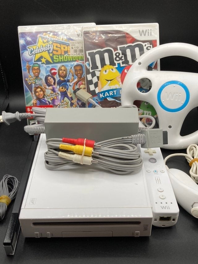 Complete Wii System w/ Wheel Kart Racing & Celebrity Sports Games Gamecube Model