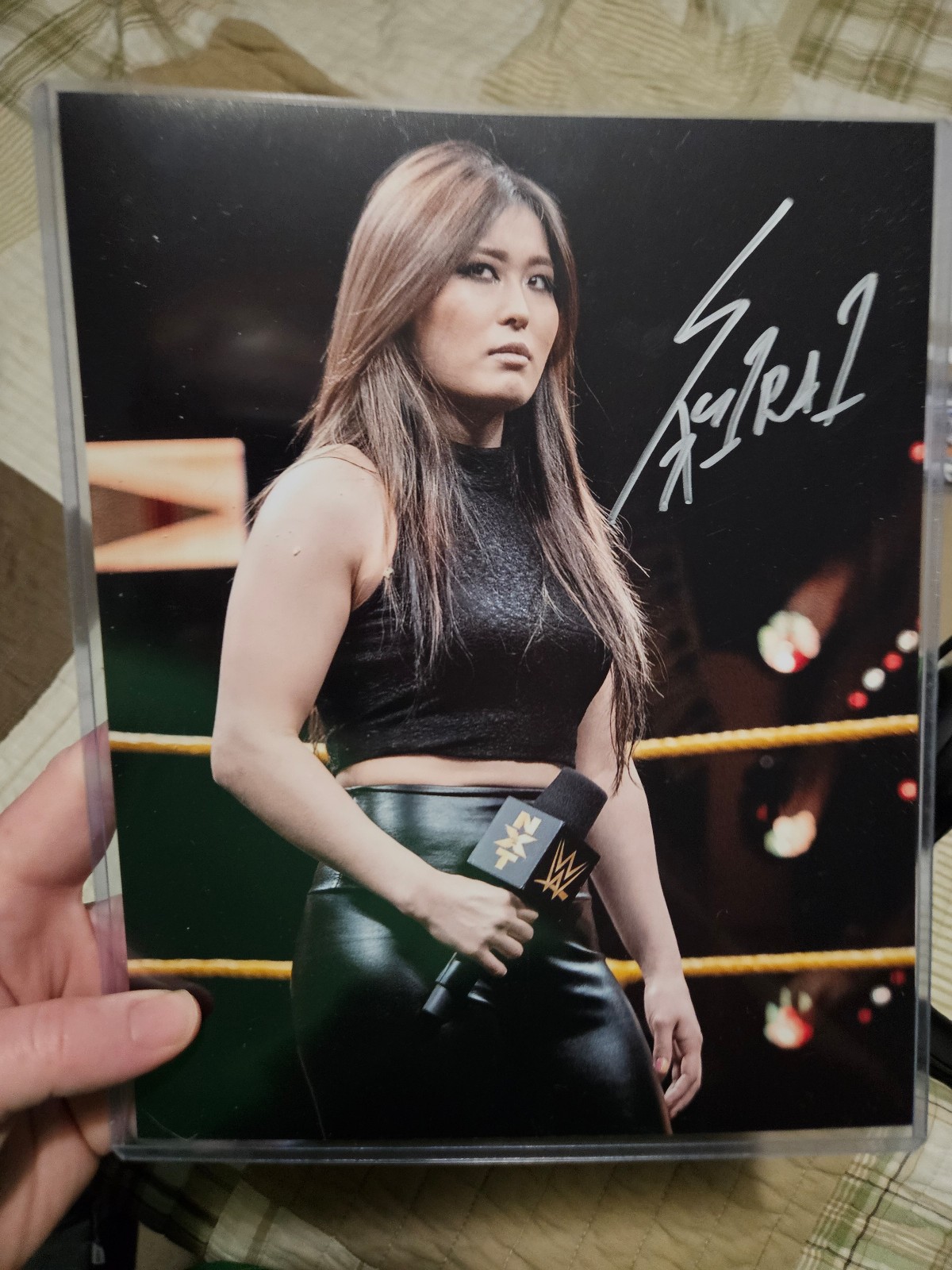 Wwe Io sky autograph 8x10 Photo