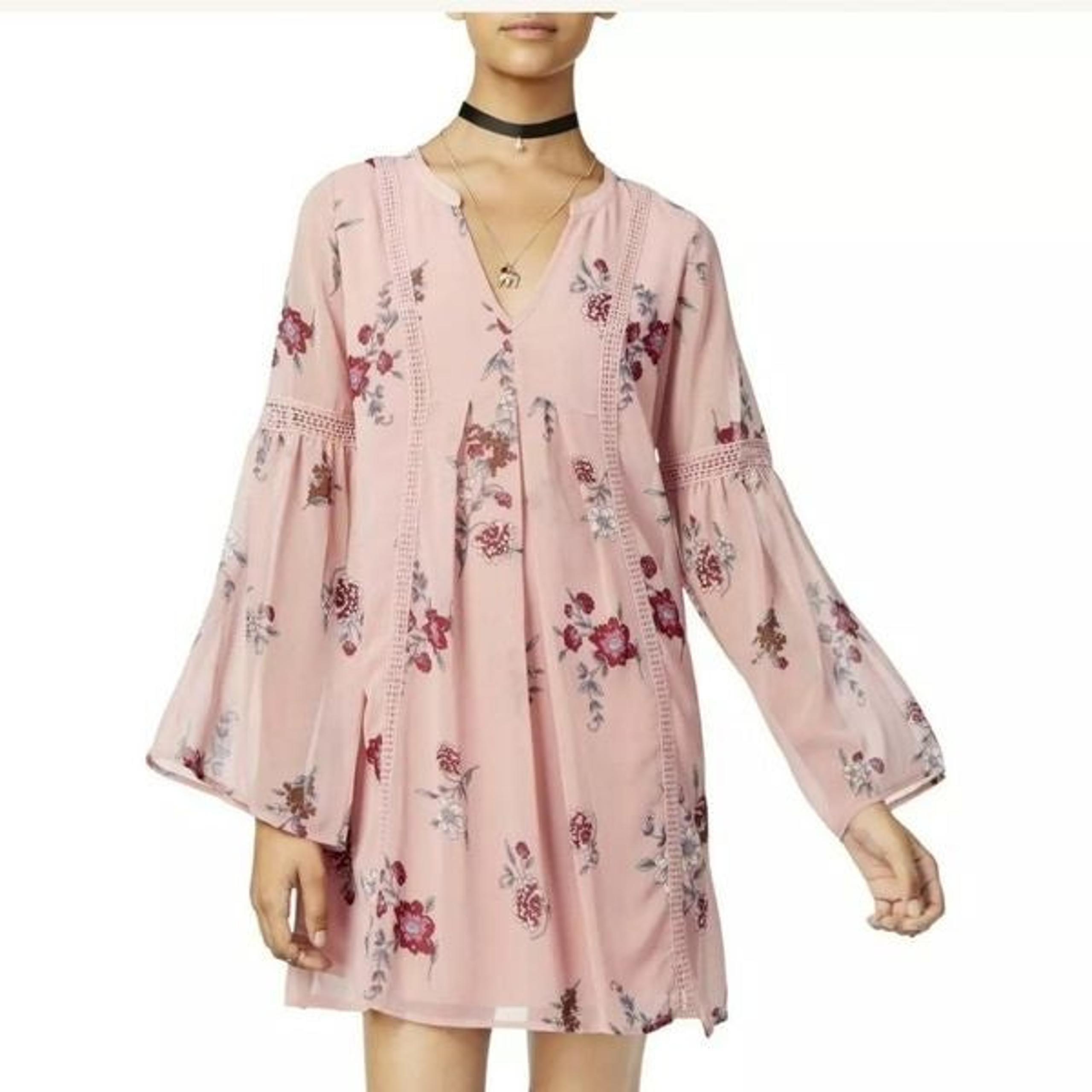 SEQUIN HEARTS Beautiful flowy boho  shift dress