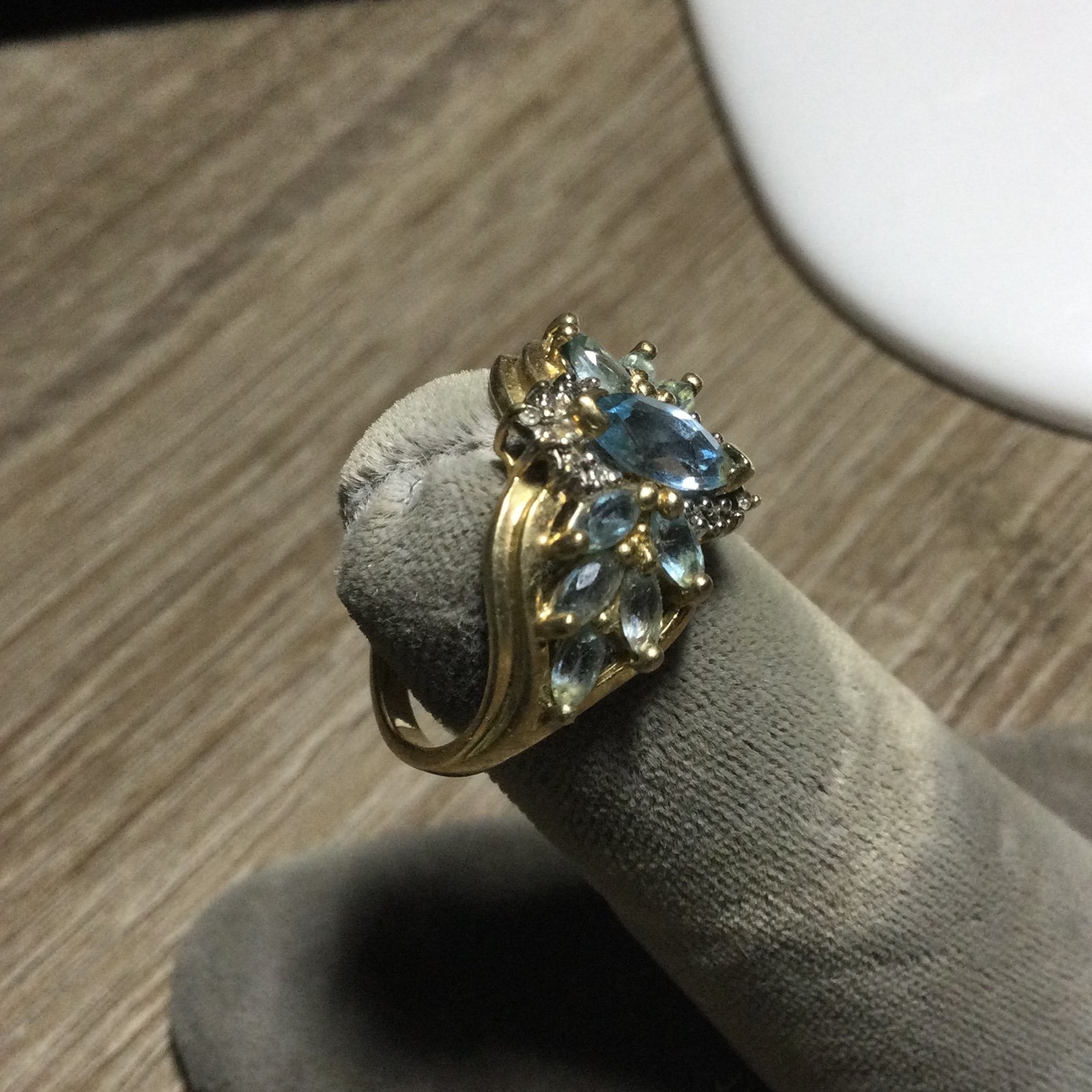 VINTAGE 10KT AQUAMARINE TOPAZ buy RING