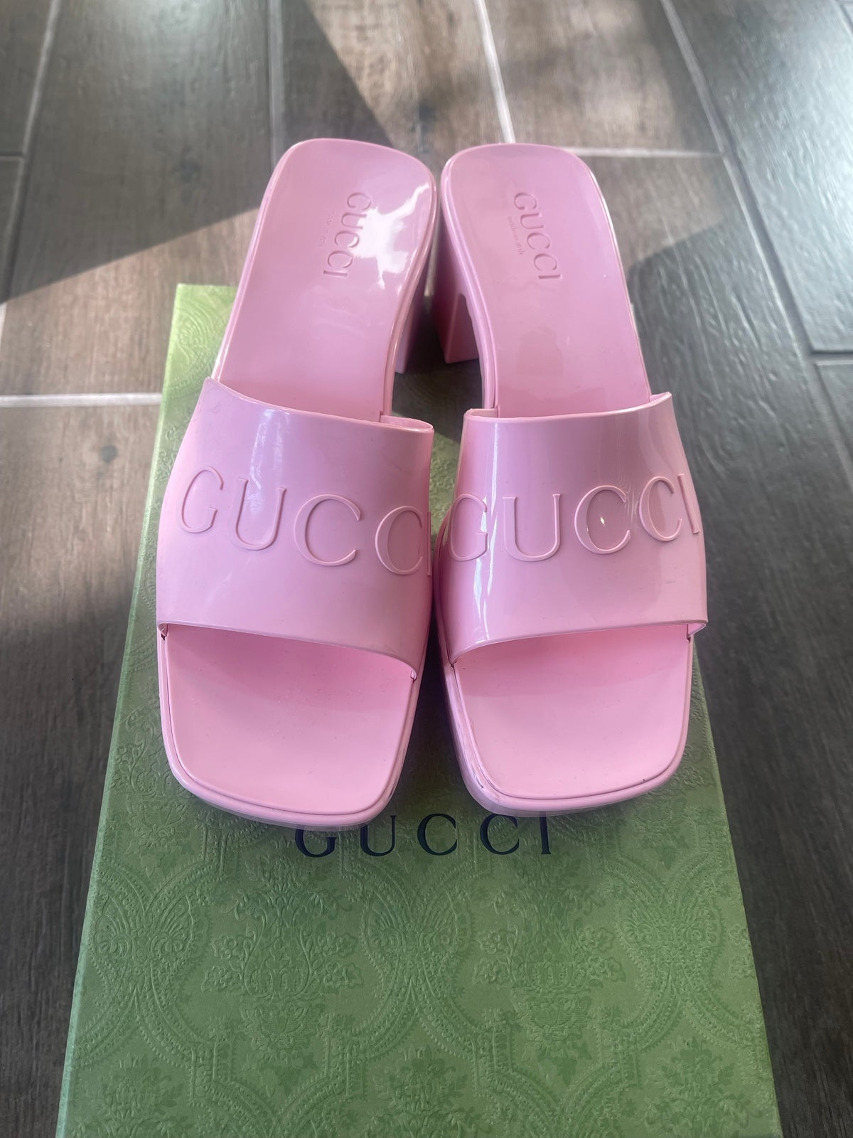 Gucci