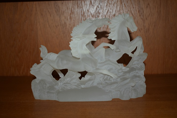 Unique Vintage 3 Frosted ice Resin Stallion Horse Horses Sculpture statue Figure