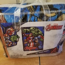 Raschel blanket marvel