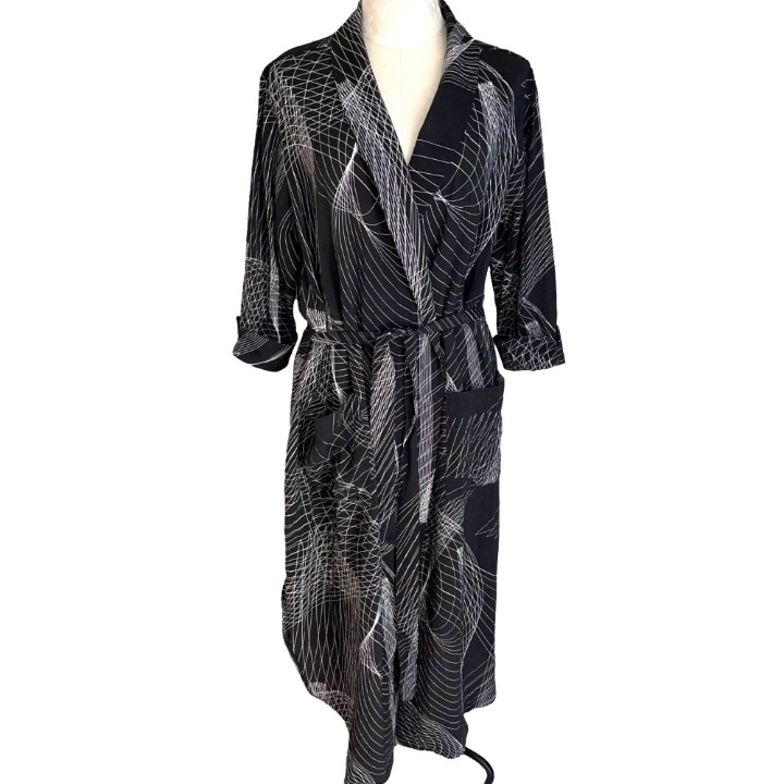 Smash + Tess Lightweight Robe Duster Womens Size M L Rayon Nylon Black White